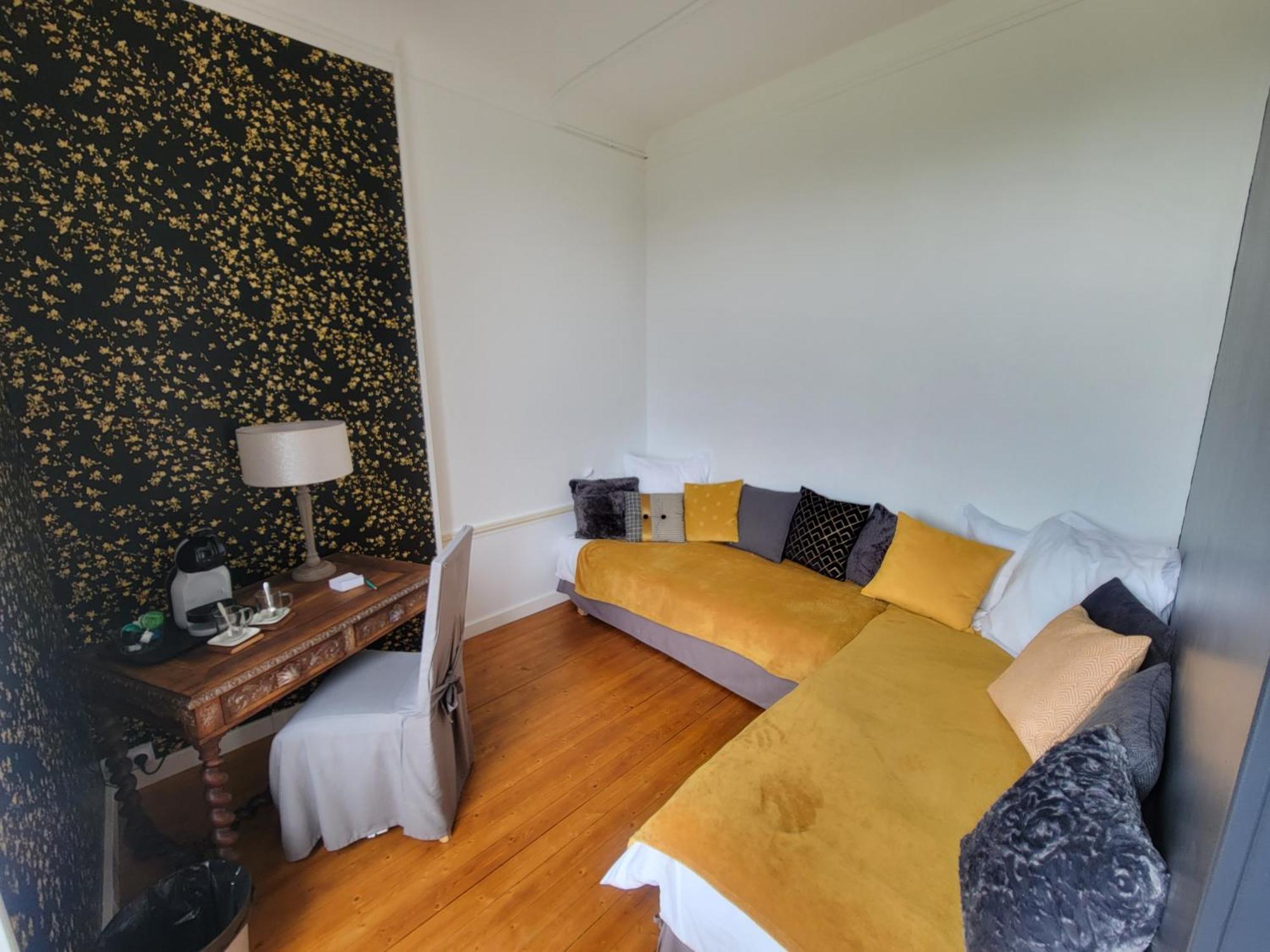 Chateau De Surville Surville  Room photo